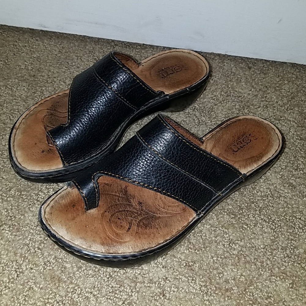 Born sandals size 6